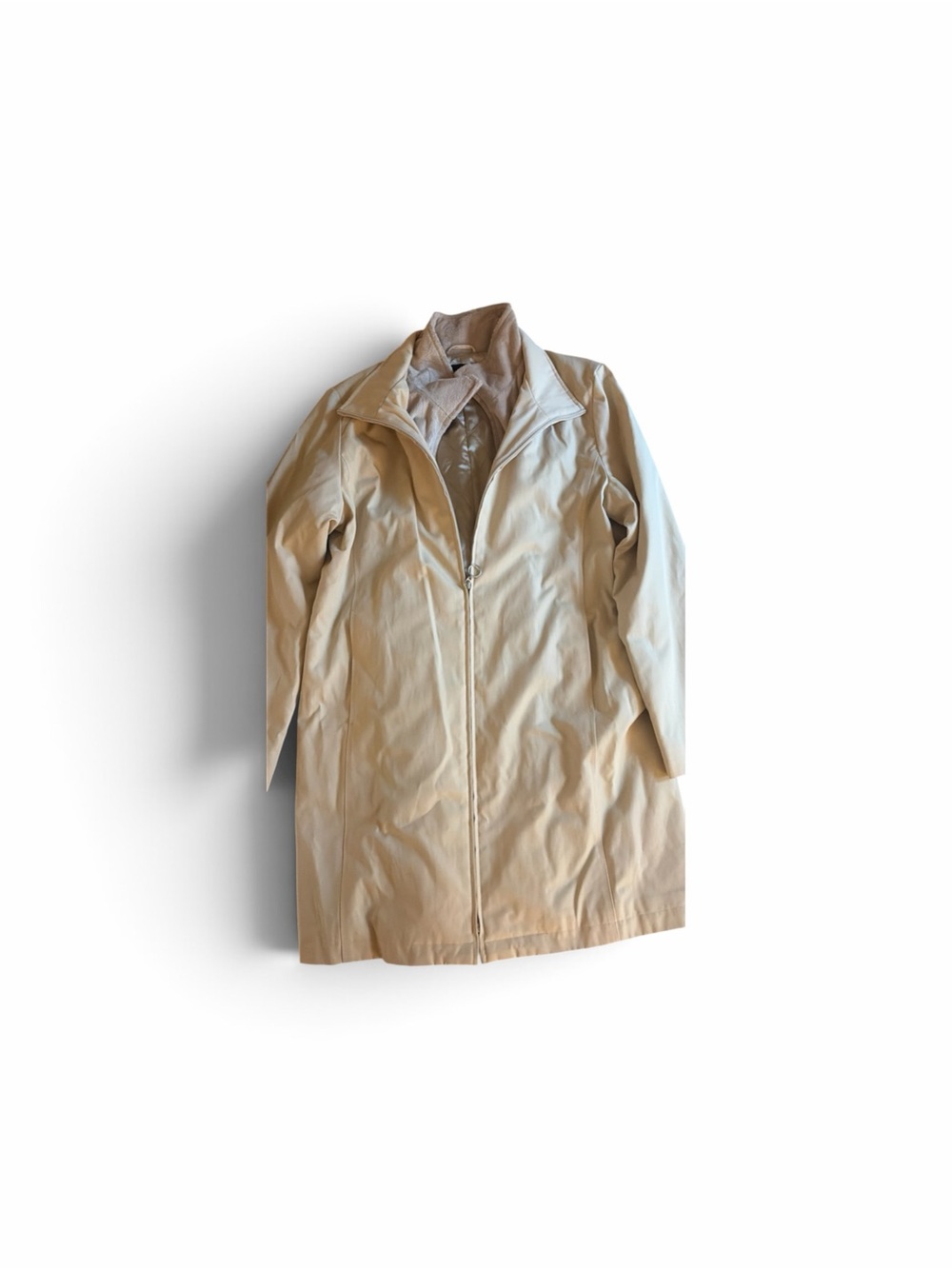 Weatherproof Light Beige Trench Coat with Zip Front. Woman’s. Size M